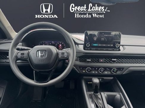 Used 2025 Honda Accord SE image 10