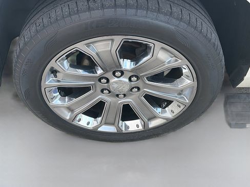 Used 2015 GMC Yukon Denali w/ Touring Package image 37