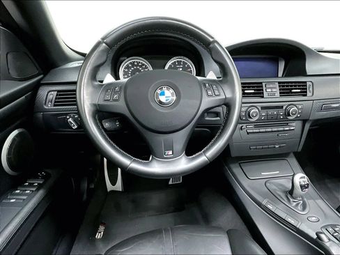 Used 2011 BMW M3 Convertible RWD image 19