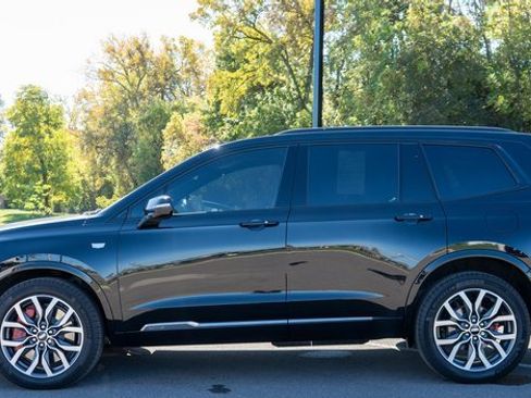 Used 2024 Cadillac XT6 Sport image 9