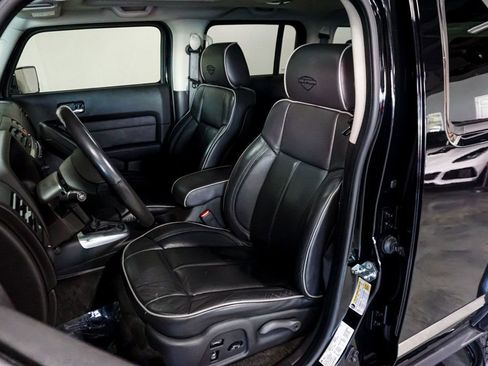 Used 2009 HUMMER H3 Alpha image 9