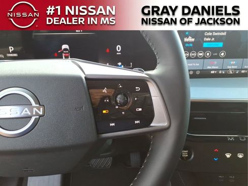 Certified 2025 Nissan Murano Platinum w/ Cargo Package image 16