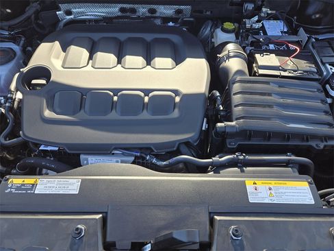 New 2026 Volkswagen Tiguan SEL R-Line image 24