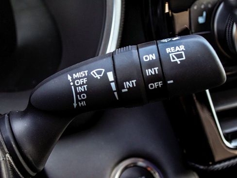 Used 2025 Toyota Highlander XSE image 28