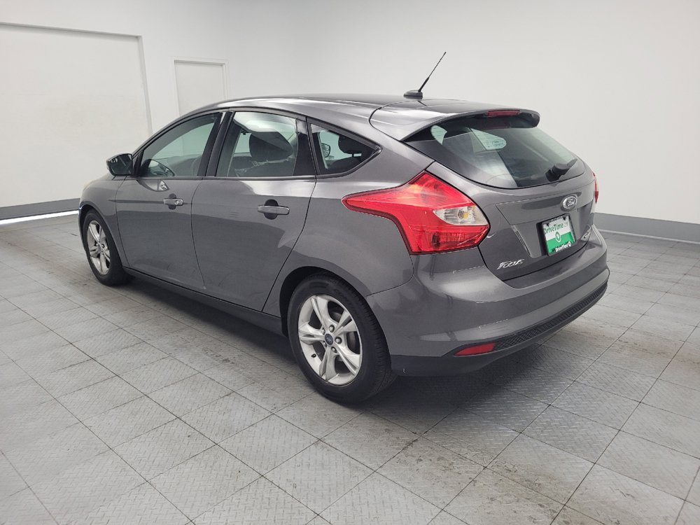 Used 2014 Ford Focus SE w/ SE Winter Package FWD image 5