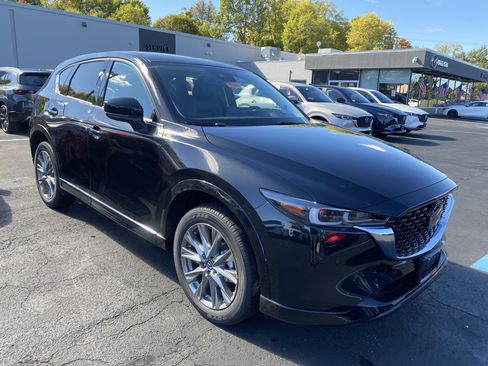 New 2025 MAZDA CX-5 AWD 2.5 S w/ Premium Plus Pkg image 2