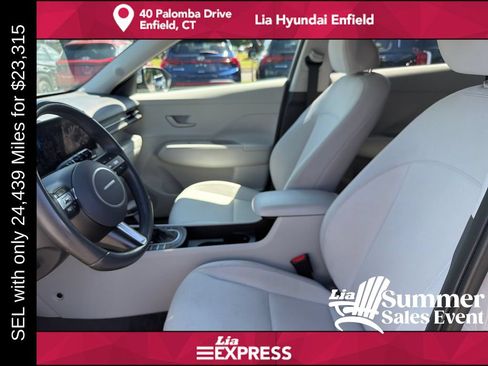 Used 2025 Hyundai Kona SEL AWD/4WD image 13