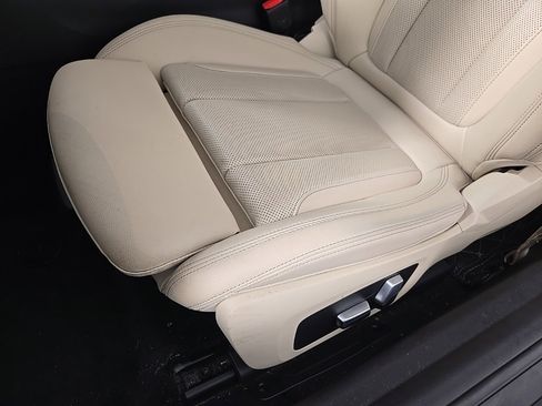 Certified 2023 BMW 230i xDrive Coupe w/ Convenience Package image 13