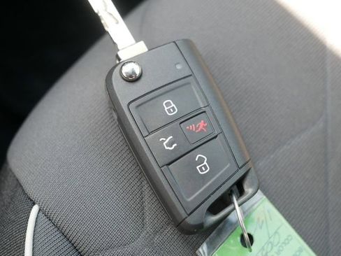 Certified 2026 Volkswagen Jetta Sport FWD image 34