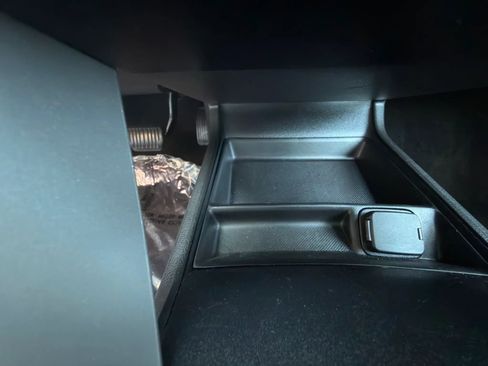 Used 2013 Ford Fusion S FWD image 15