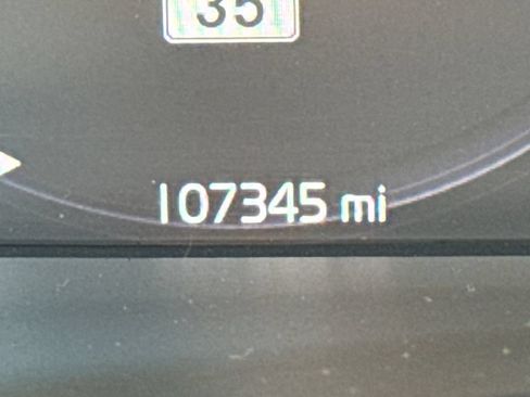 Used 2019 Volvo XC40 T4 Momentum FWD image 22