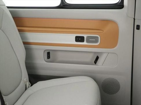 New 2025 Volkswagen ID. Buzz 1st Edition image 28