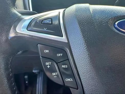 Used 2016 Ford Fusion Energi SE FWD image 22