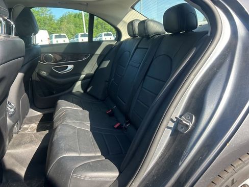 Used 2017 Mercedes-Benz C 300 4MATIC Sedan image 7