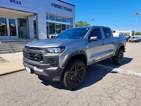 Used 2024 Chevrolet Colorado Trail Boss w/ Advanced Trailering Package AWD/4WD image 2