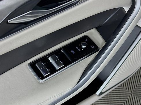 New 2026 Jaguar F-PACE R-Dynamic S image 18