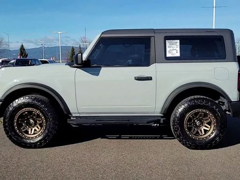 Used 2023 Ford Bronco Outer Banks image 5