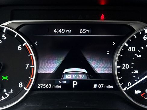 Used 2023 Nissan Rogue SV w/ SV Premium B Package image 33