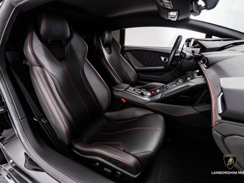 Used 2018 Lamborghini Huracan LP 580-2 image 41