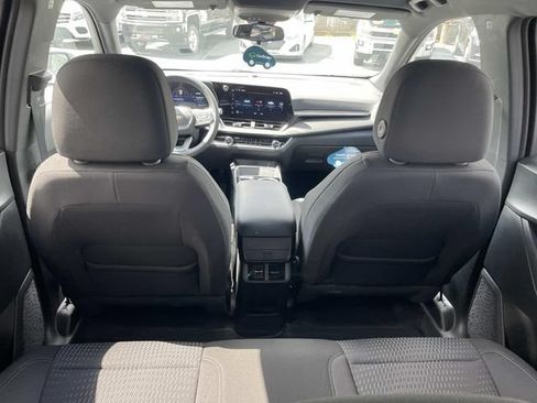 Certified 2025 Chevrolet Equinox LT FWD image 13