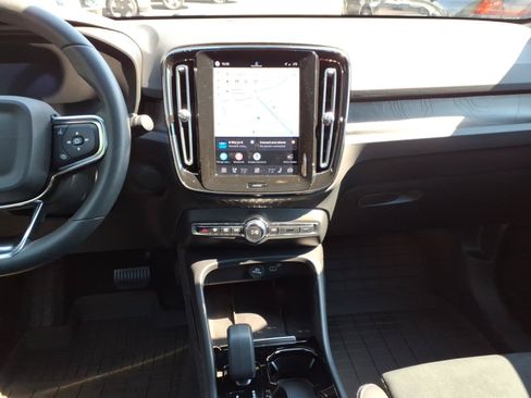 Used 2023 Volvo C40 P8 Recharge Ultimate w/ Protection Package Premier AWD/4WD image 13