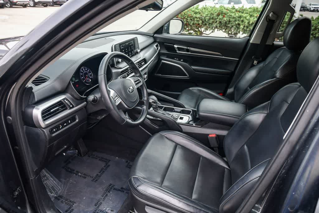 Used 2021 Kia Telluride LX FWD image 16