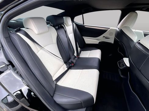 Certified 2023 Lexus ES 350 F Sport w/ Accessory Package (Z2) FWD image 18