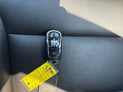 Used 2024 Buick Envista Sport Touring w/ Convenience I Package FWD image 21