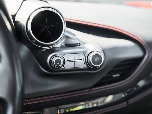 Used 2023 Ferrari F8 Tributo RWD image 66