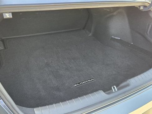 Used 2025 Hyundai Elantra SEL FWD image 12