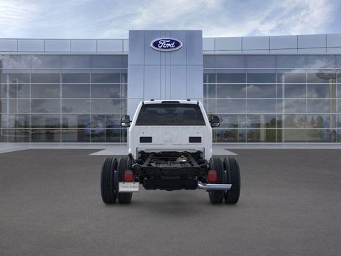 New 2026 Ford F450 XL w/ XL Chrome Package image 5
