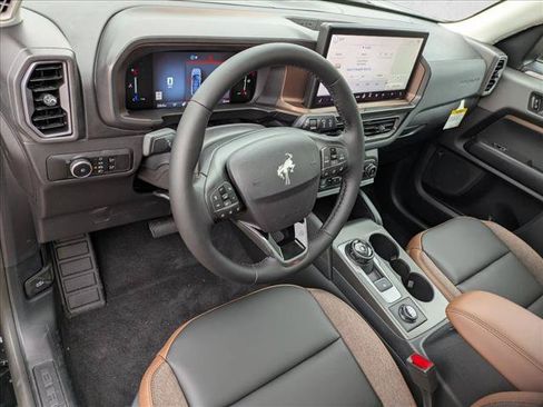 New 2026 Ford Bronco Sport Outer Banks w/ Outer Banks Tech Package+ AWD/4WD image 3
