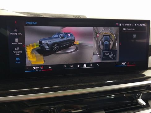 Used 2025 BMW X7 M60i image 38