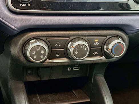 Used 2024 Nissan Versa SV FWD image 23