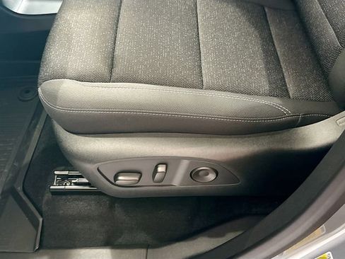 New 2026 Chevrolet Traverse LT w/ LPO, Floor Liner Package AWD/4WD image 19