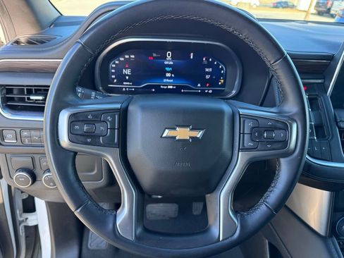 Used 2023 Chevrolet Suburban LT image 12