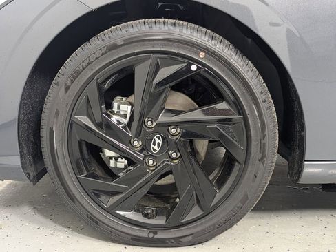 New 2026 Hyundai Elantra SEL Sport Premium FWD image 9