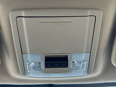 Used 2017 Ford Expedition Limited w/ Equipment Group 301A image 31