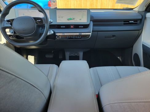 Used 2023 Hyundai Ioniq 5 SEL image 14