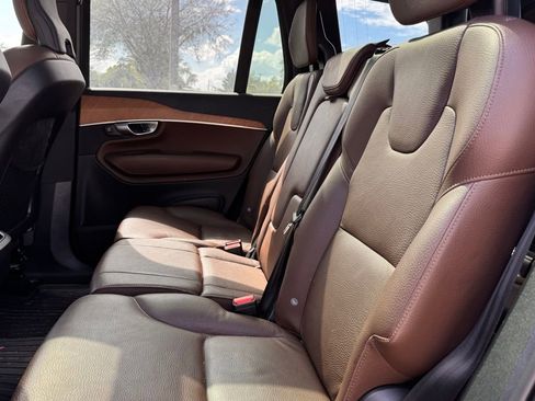 Used 2025 Volvo XC90 B6 Plus w/ Protection Package Premier AWD/4WD image 13