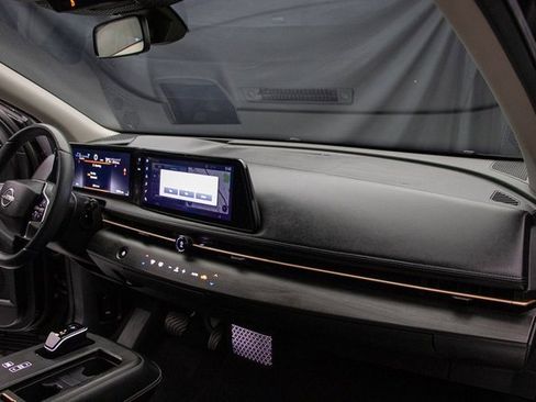 Used 2024 Nissan Ariya AWD image 15