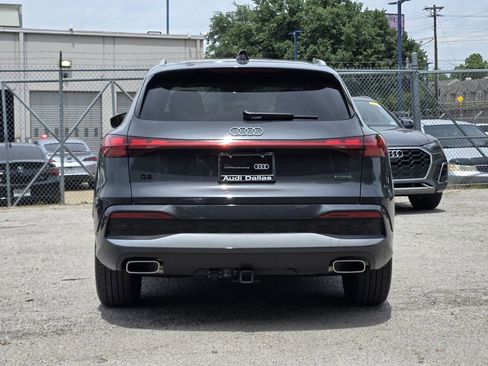 Certified 2025 Audi Q5 Prestige AWD/4WD image 9