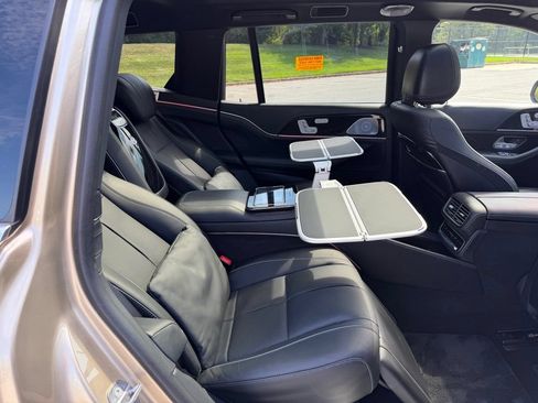 Used 2021 Mercedes-Benz Maybach GLS 600 4MATIC image 12