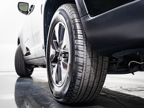 Used 2024 Jeep Grand Cherokee Limited 4xe image 41