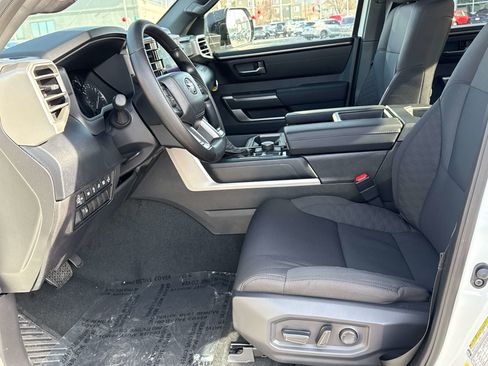 New 2026 Toyota Tundra SR5 w/ SR5 Convenience Package image 11