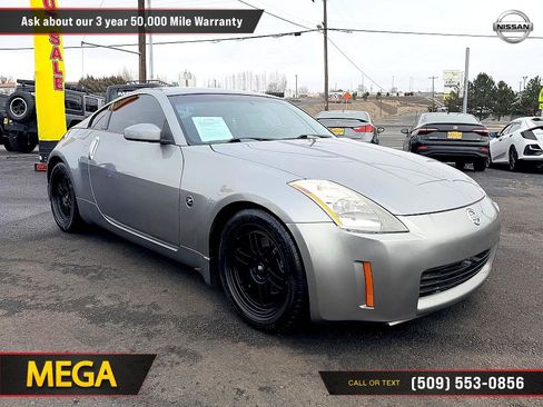 Used 2004 Nissan 350Z Touring w/ Aerodynamics Pkg image 6
