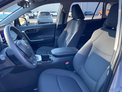 Used 2025 Toyota RAV4 LE image 18
