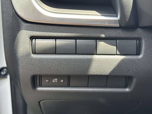 Certified 2021 Nissan Rogue S AWD/4WD image 32