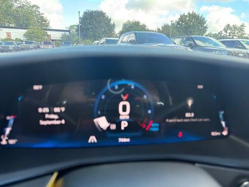 Used 2026 Chevrolet Corvette Stingray Coupe w/ 1LT RWD image 20