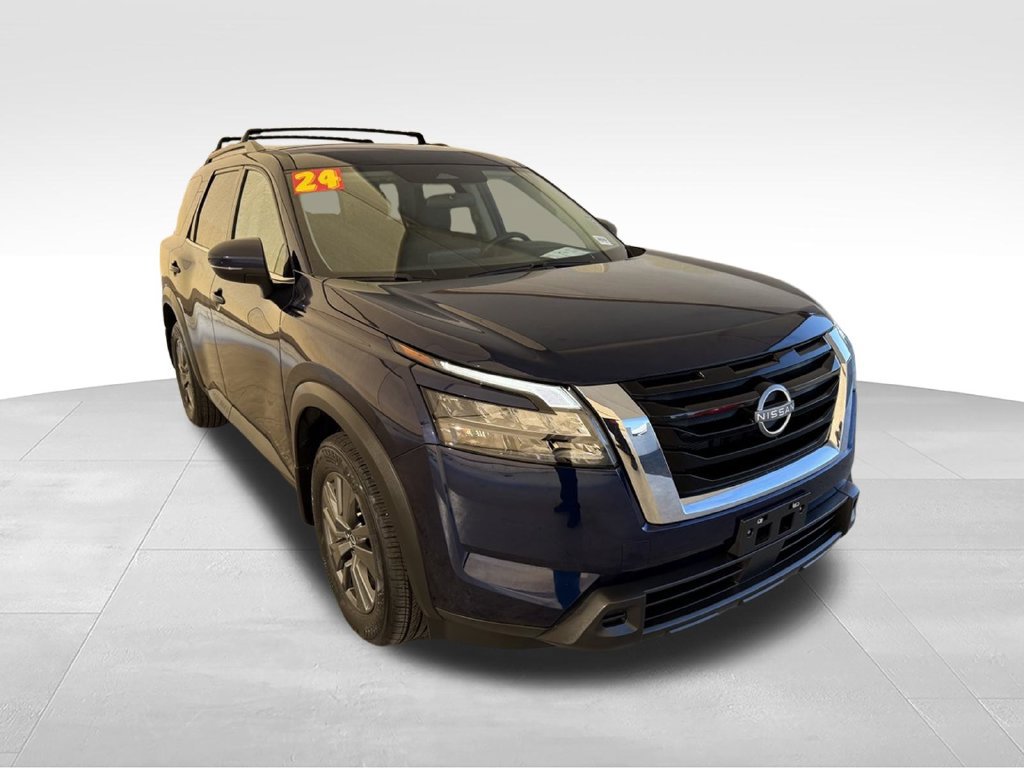 Used 2024 Nissan Pathfinder SV AWD/4WD image 5